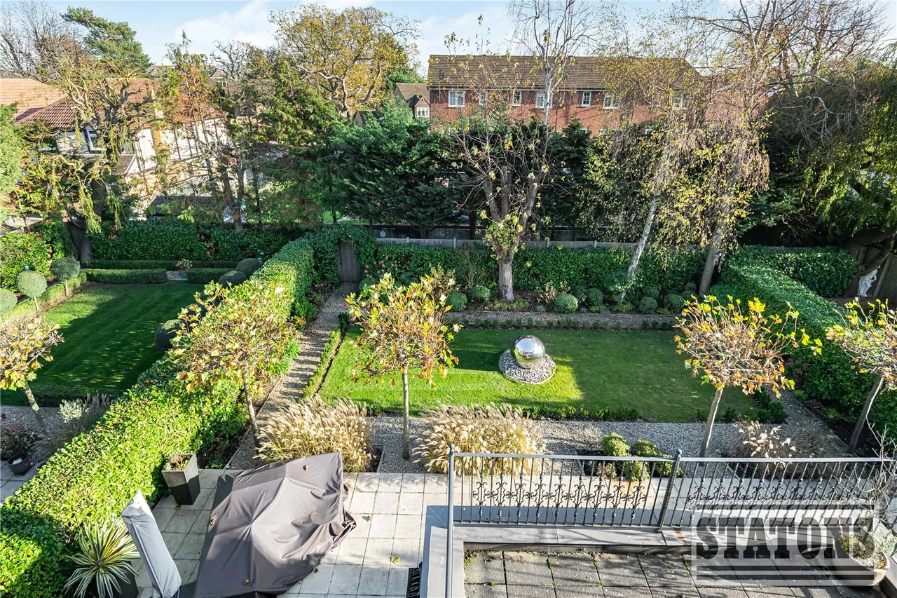 Uplands Park Road, Enfield, EN2 7PG, photo 17