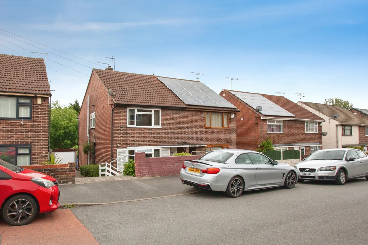 3 bed house for sale — Ferrars Road, Sheffield