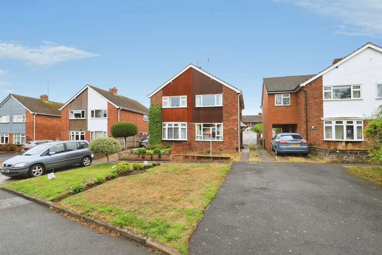 2 bed house for sale — Lea Wood Grove, Kidderminster