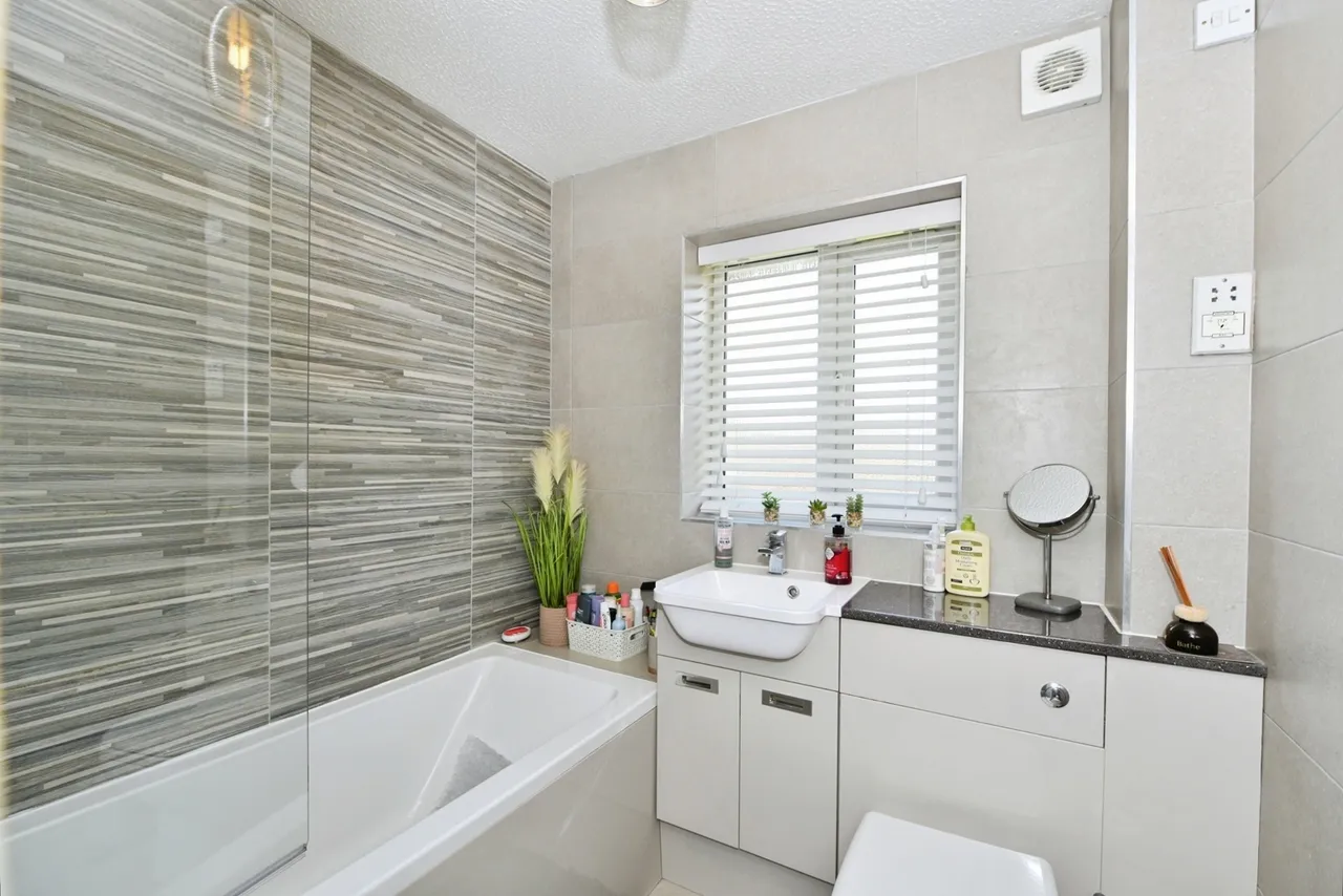Deepwell Avenue, Halfway, Sheffield, S20, photo 13