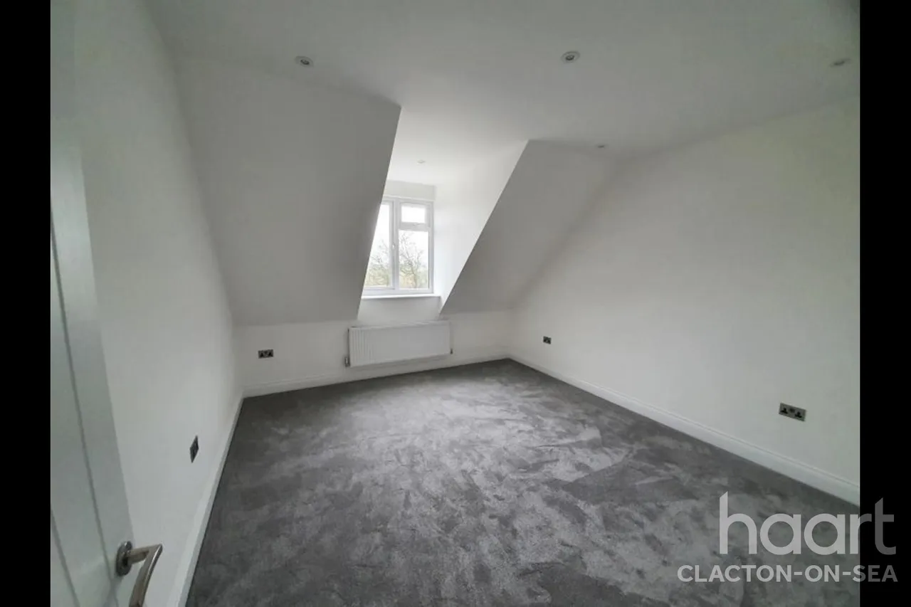 Stone Green Road, CO16, photo 9