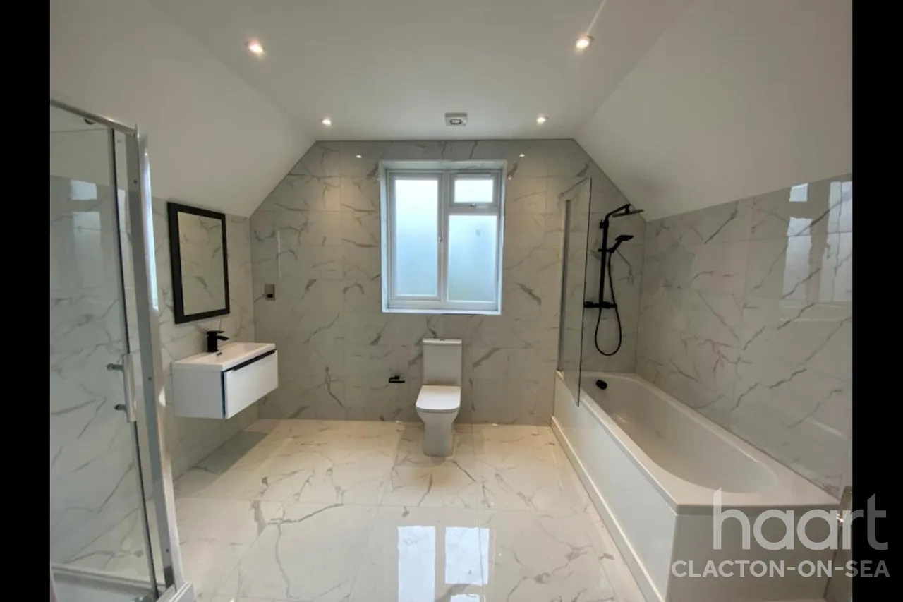Stone Green Road, CO16, photo 6