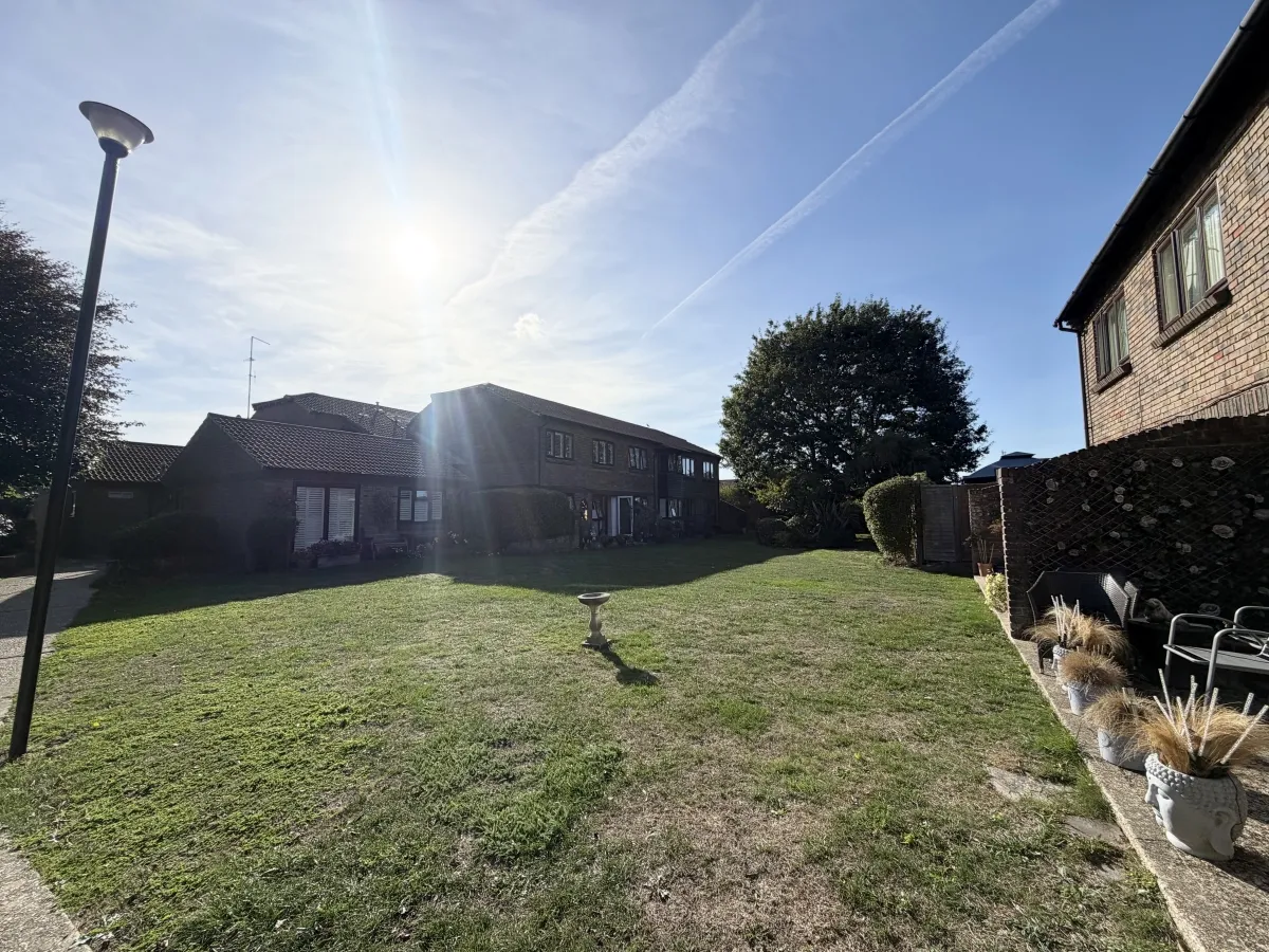 Pagham Road, Bognor Regis, PO21, photo 6