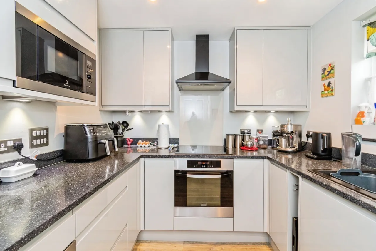 Sutton Park Road, Sutton Scotney, SO21, photo 4