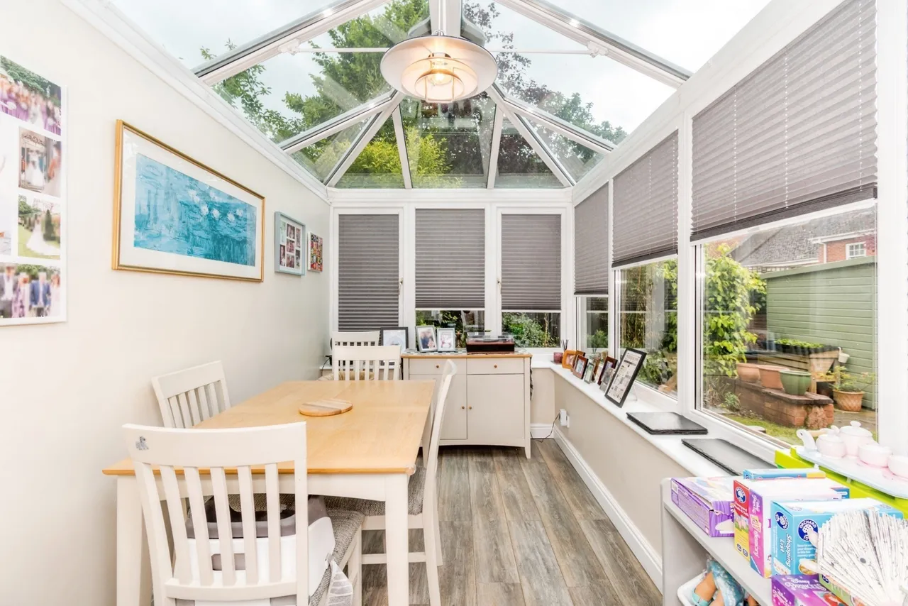 Sutton Park Road, Sutton Scotney, SO21, photo 8