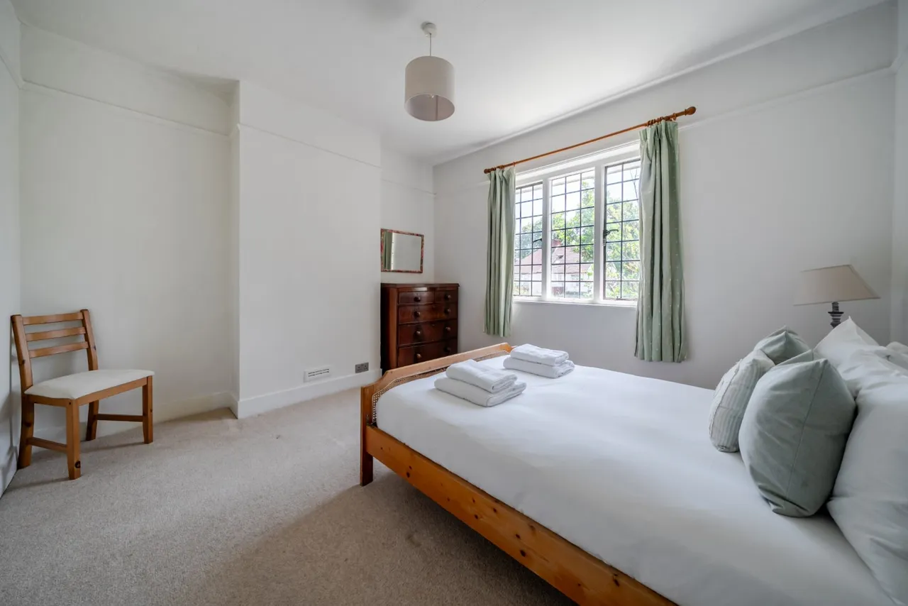 Lynton Road, Acton, London, W3, photo 3