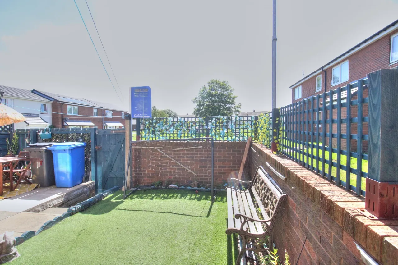 Simonside Crescent, Morpeth, NE65, photo 41