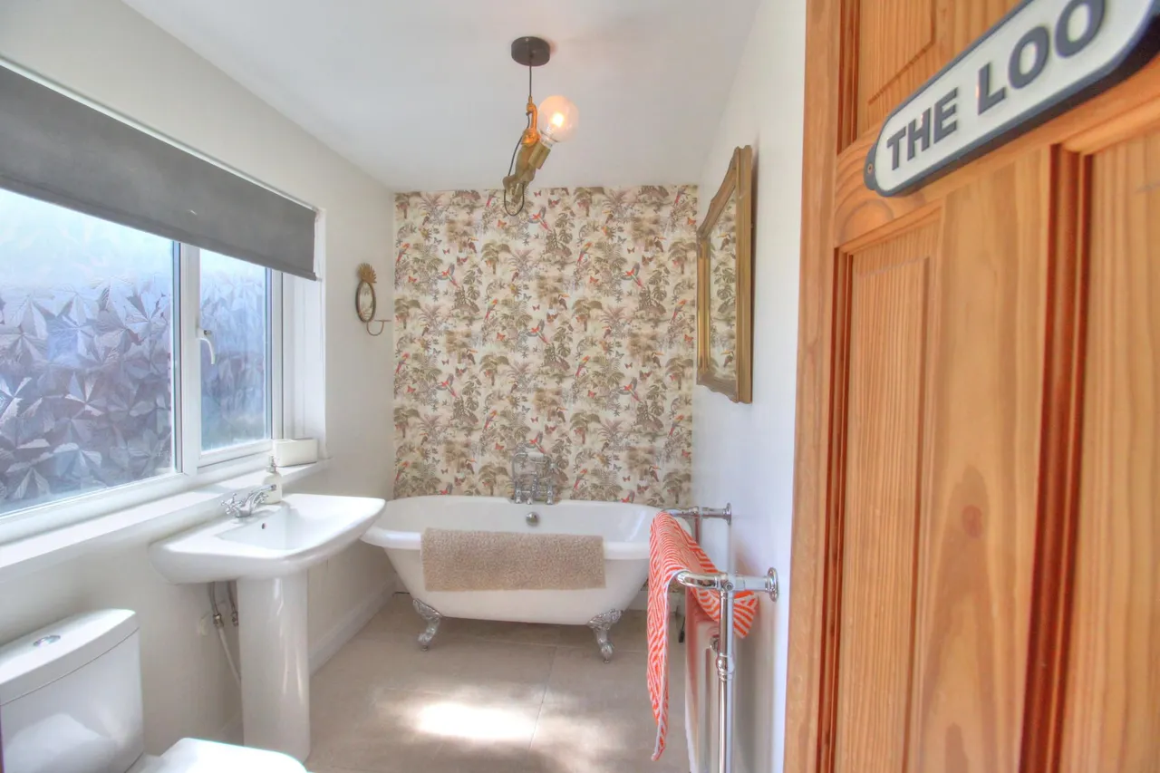 Simonside Crescent, Morpeth, NE65, photo 35