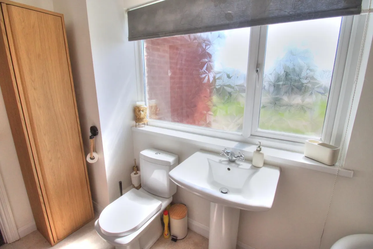 Simonside Crescent, Morpeth, NE65, photo 36