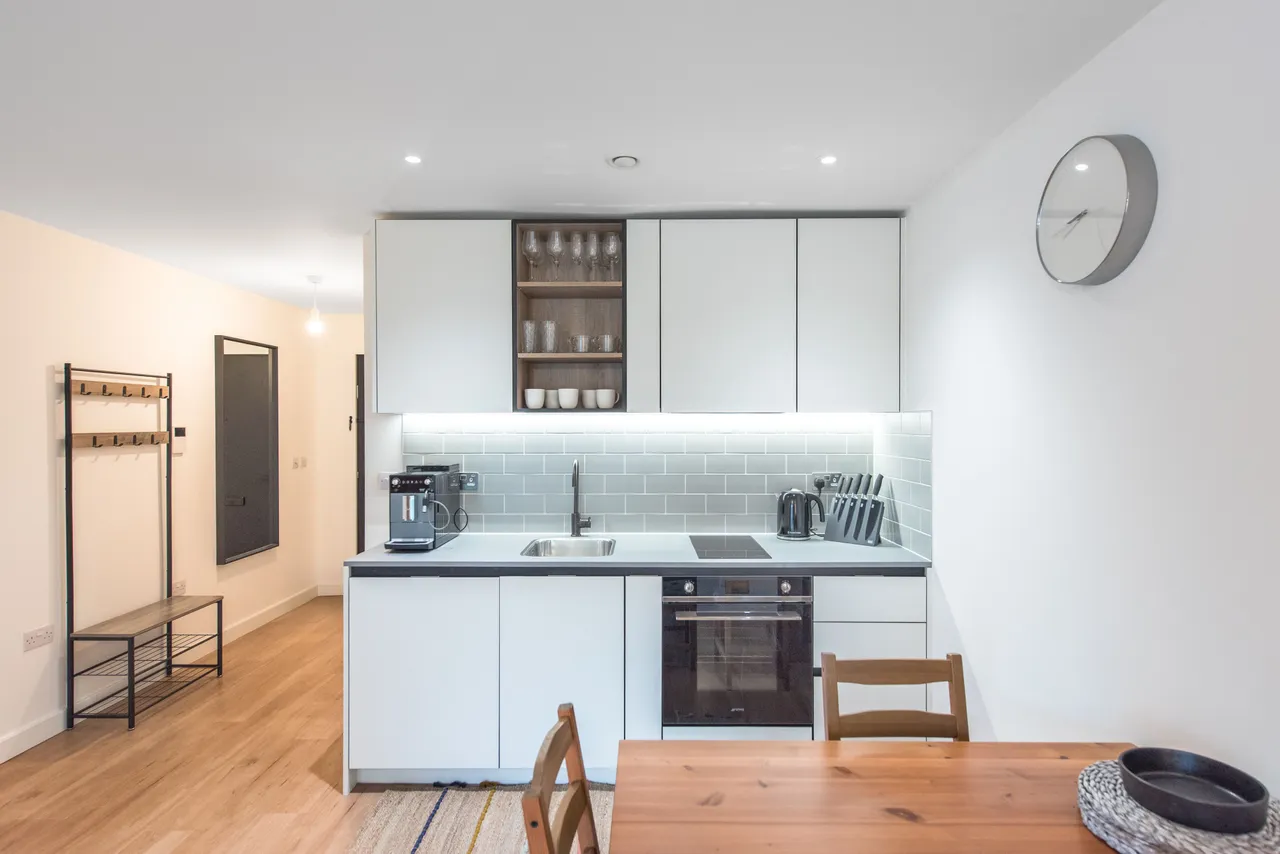 Flat 13, Farington House, 8 East Drive, London, photo 4