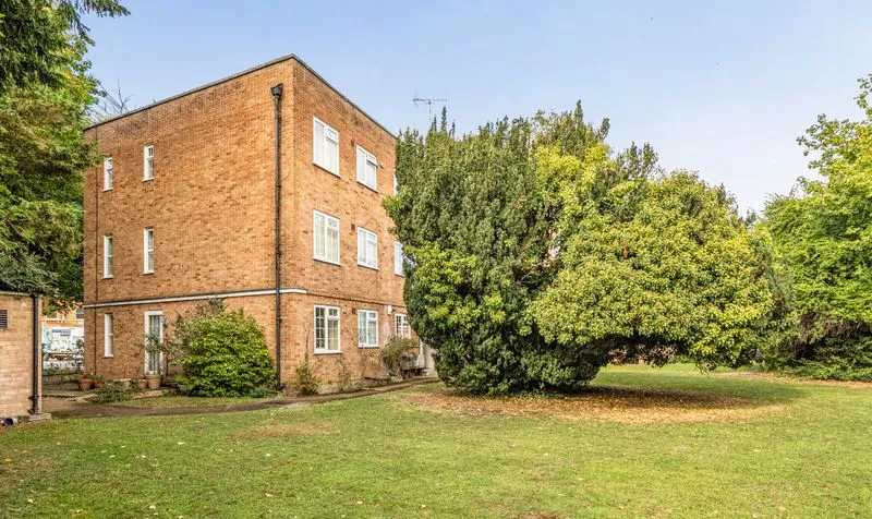 Ashley Road, Epsom, KT18, photo 17