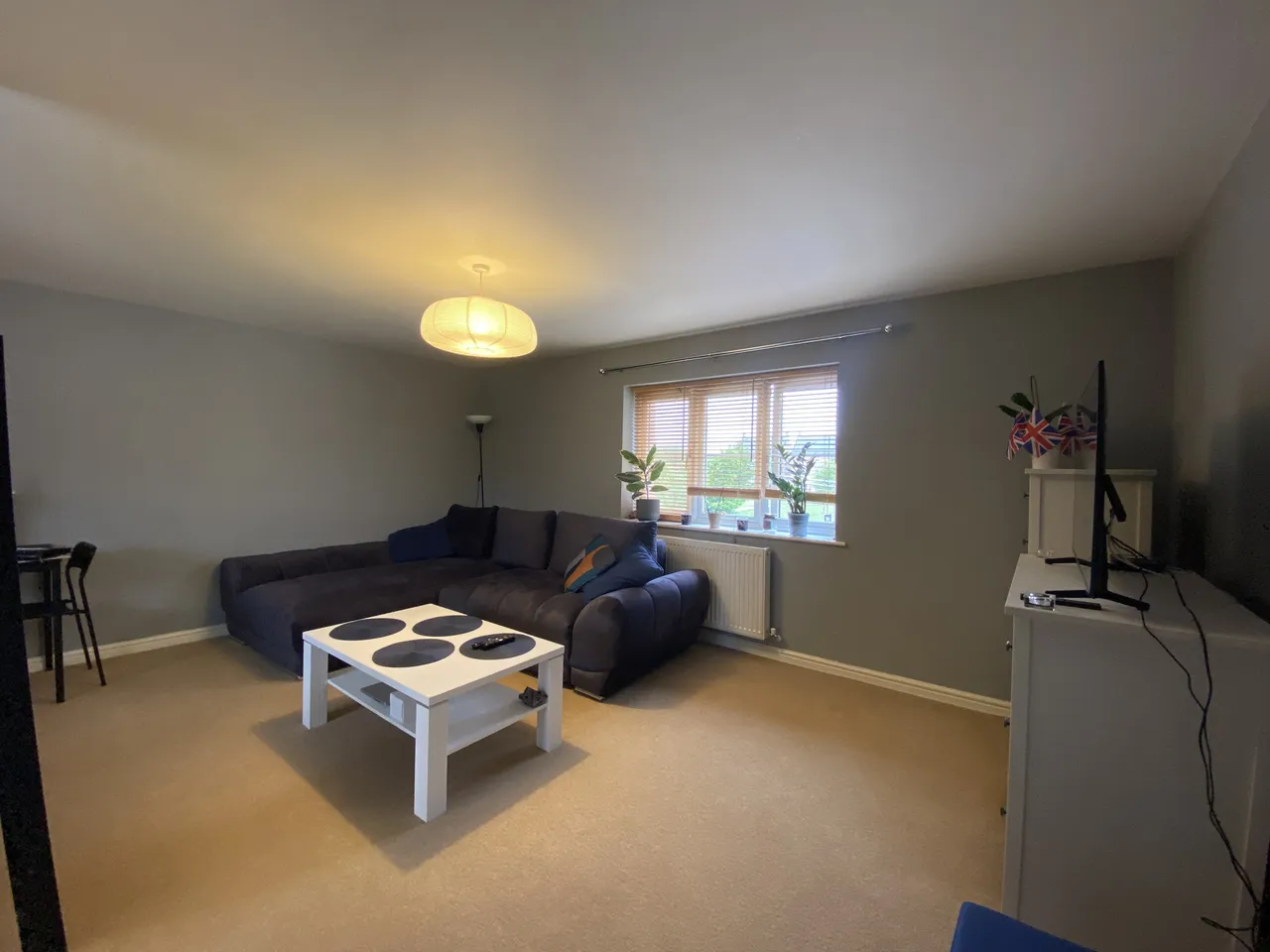 Fieldfare Close, NN18, photo 2