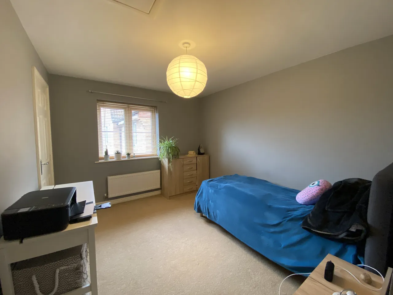 Fieldfare Close, NN18, photo 8