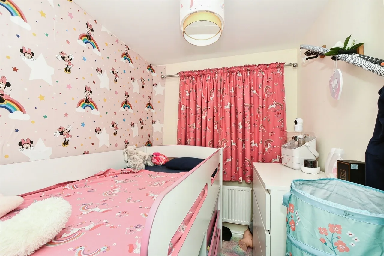 Pickernell Road, TIDWORTH, photo 10