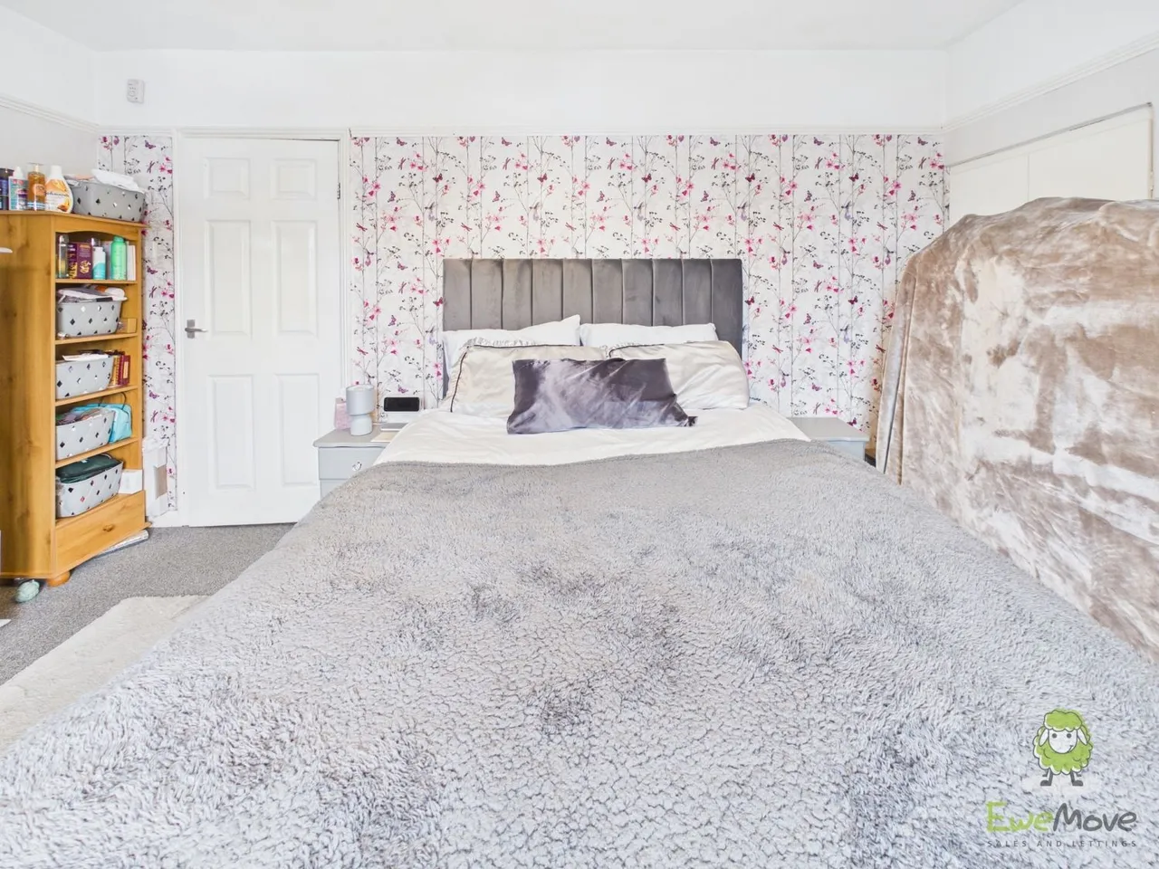 Ealand Road, Batley, WF17, photo 13