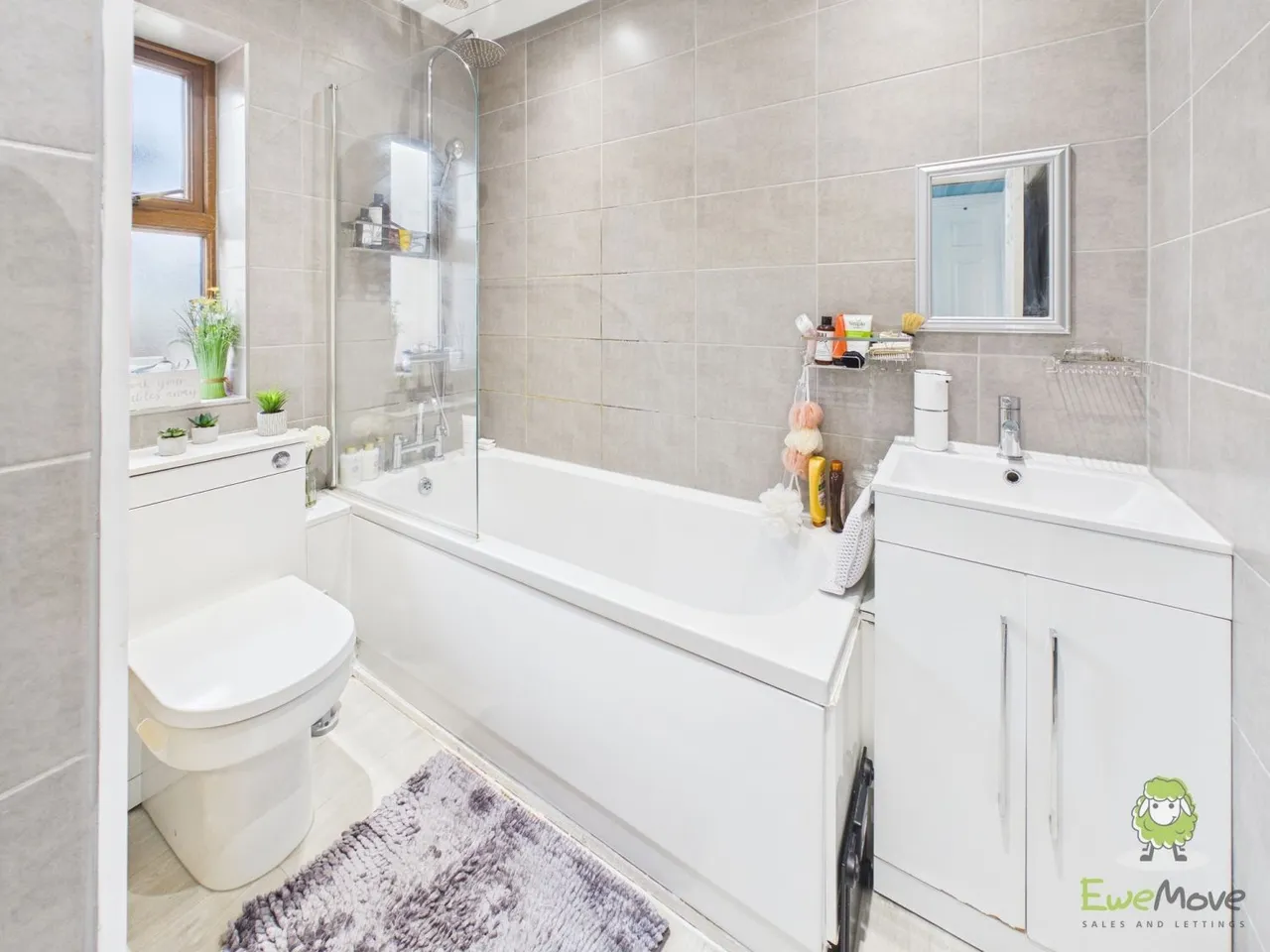 Ealand Road, Batley, WF17, photo 16