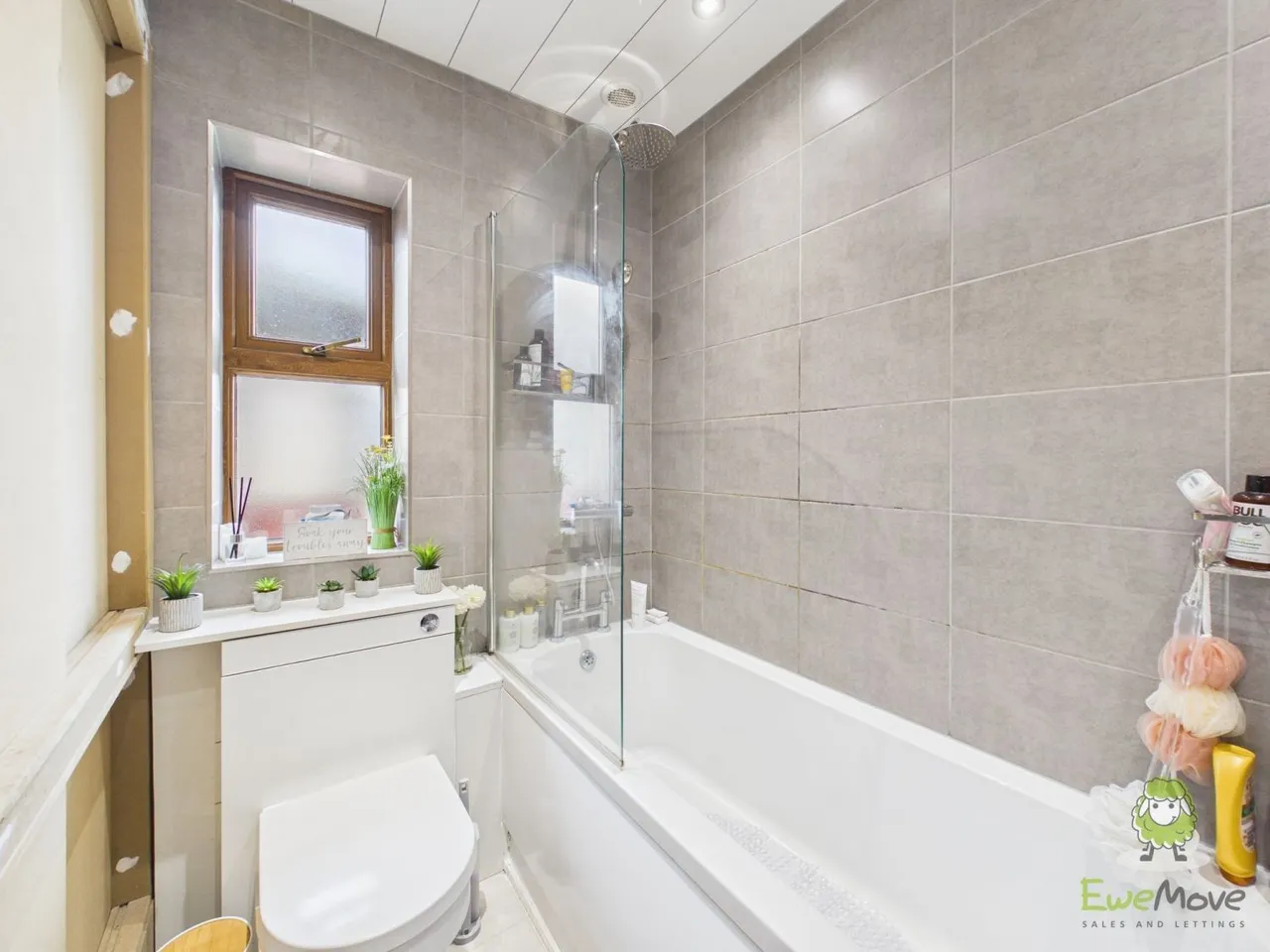 Ealand Road, Batley, WF17, photo 15