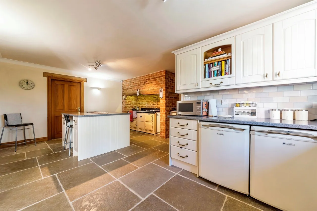 Spring Lane, Colsterworth, Grantham, photo 2
