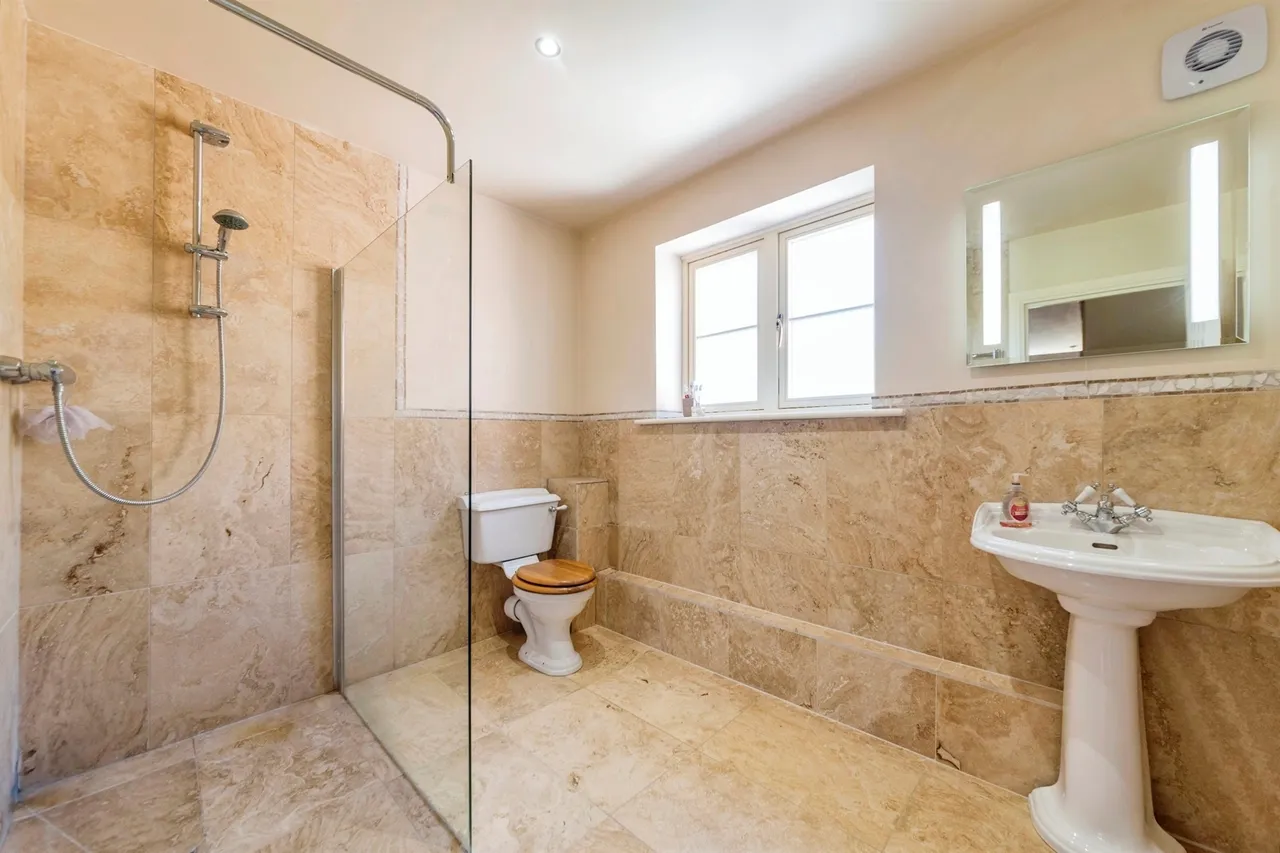 Spring Lane, Colsterworth, Grantham, photo 5