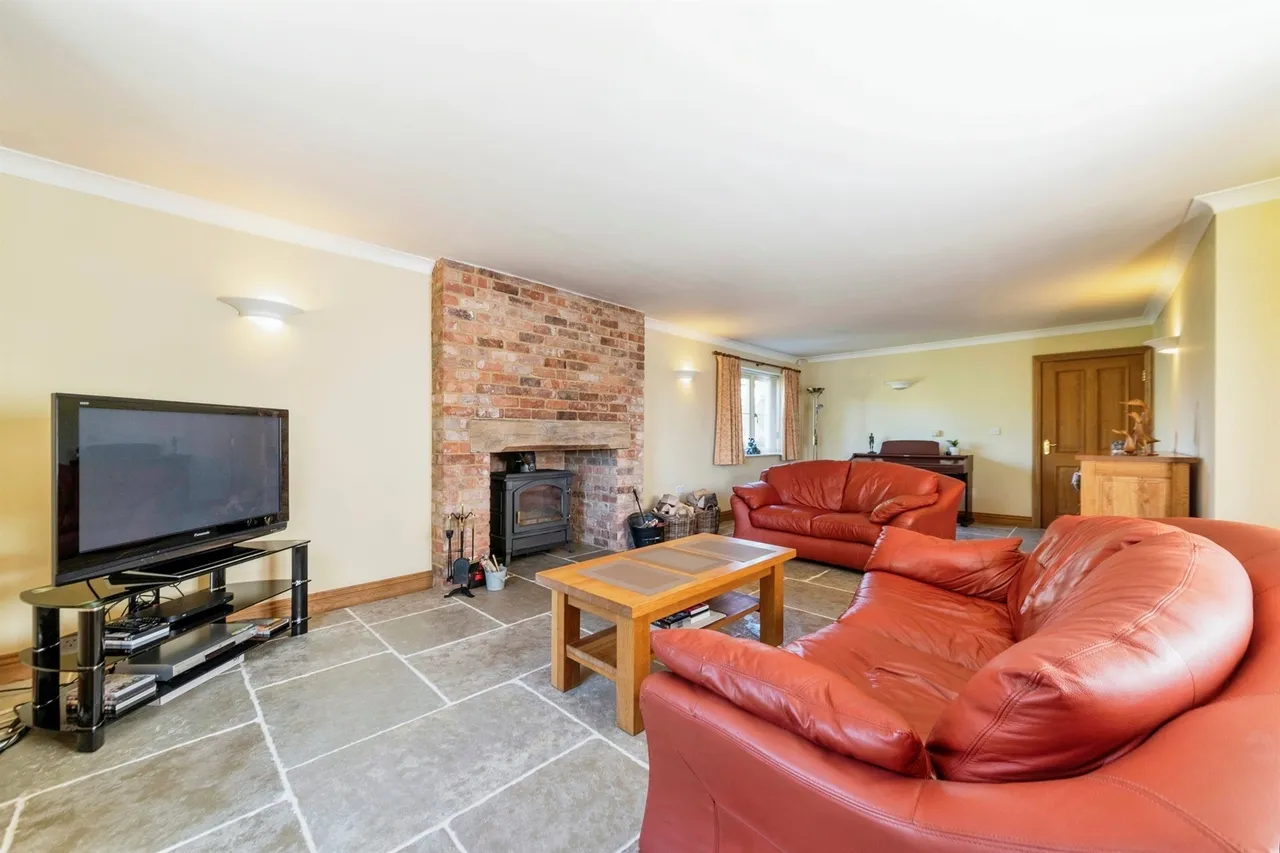 Spring Lane, Colsterworth, Grantham, photo 4