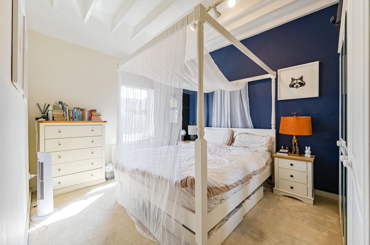 3 Robinscroft Mews, London, photo 11