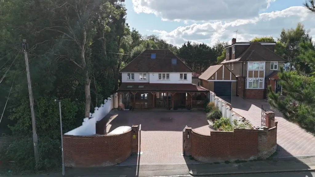 5 bed house for sale, Calder Close, Tilehurst, RG30