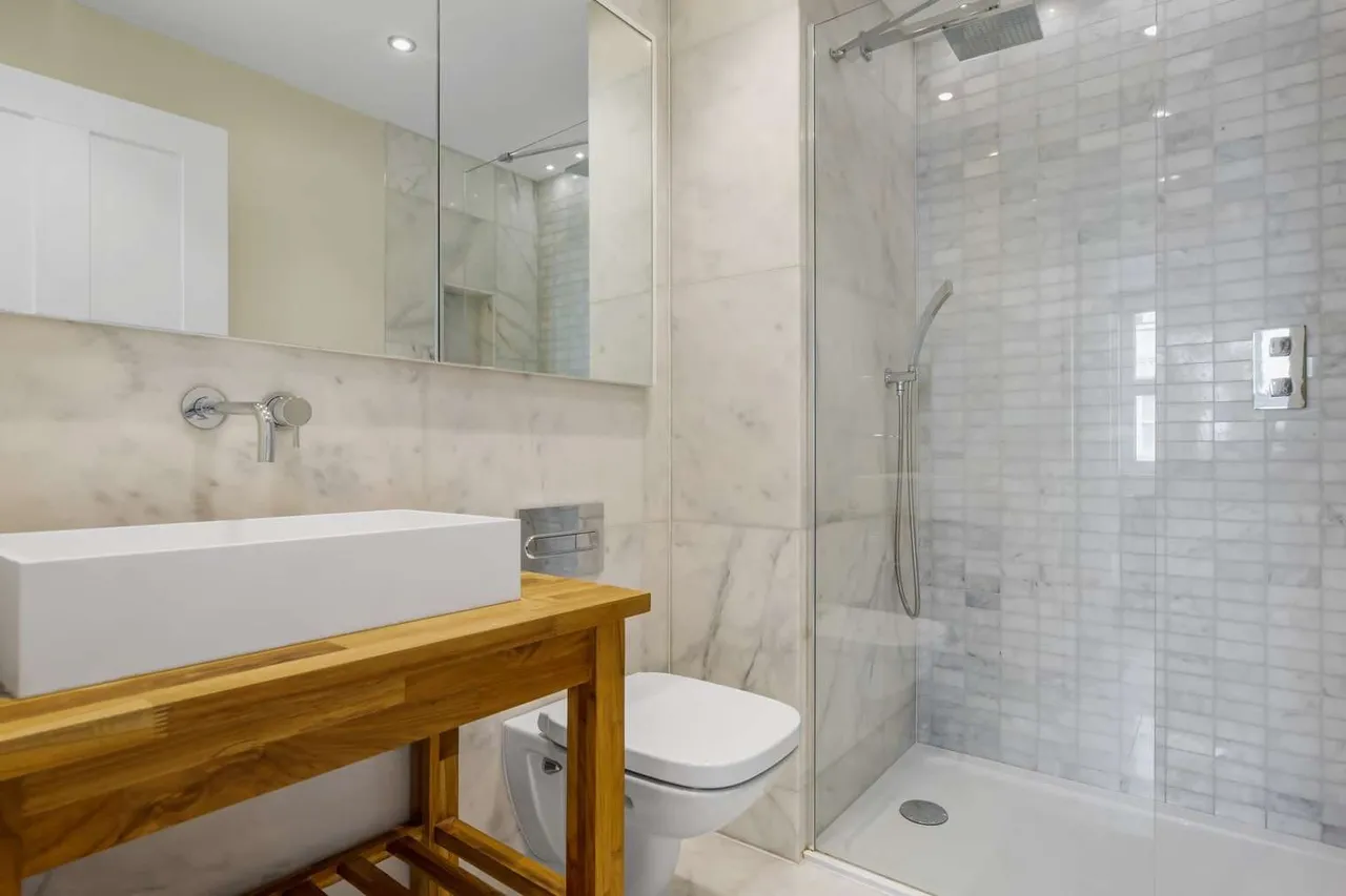 Fulham Road, London, SW6, photo 5