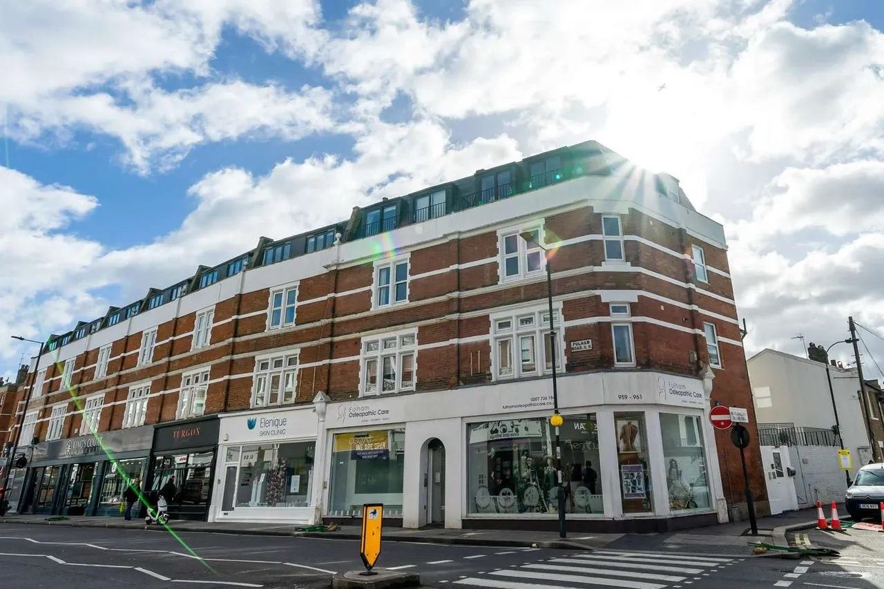 Fulham Road, London, SW6, photo 12