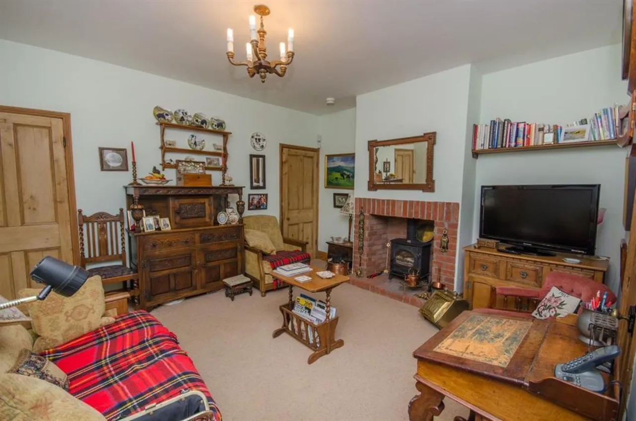Buckingham Place, Downend, Bristol, BS16 5TN, photo 4