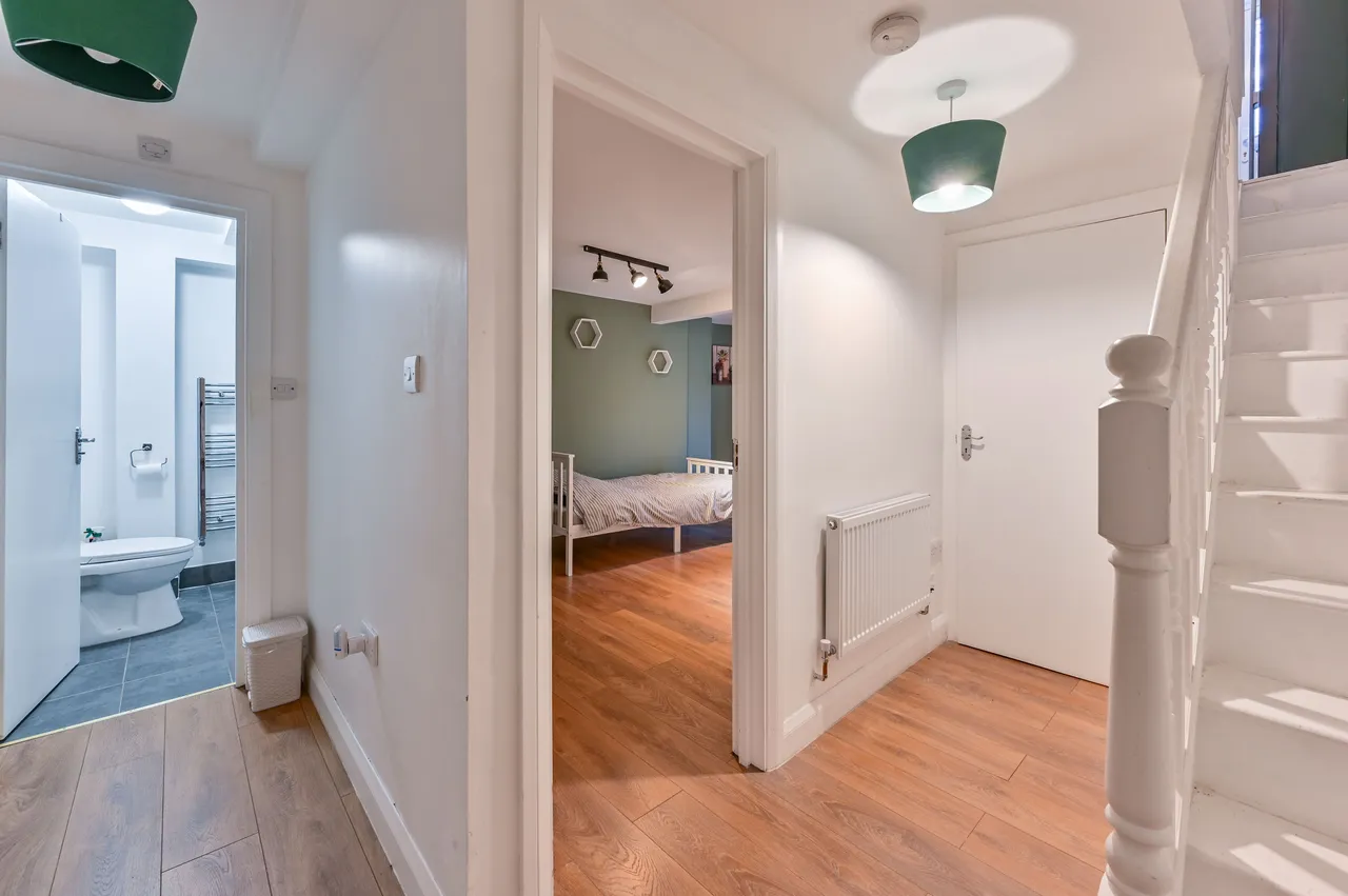 Flat A, 57 Springdale Road, London, photo 6