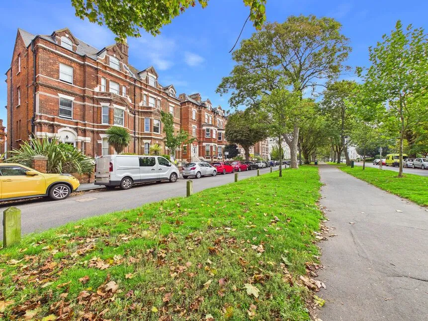Castle Hill Avenue, Folkestone, CT20, photo 17