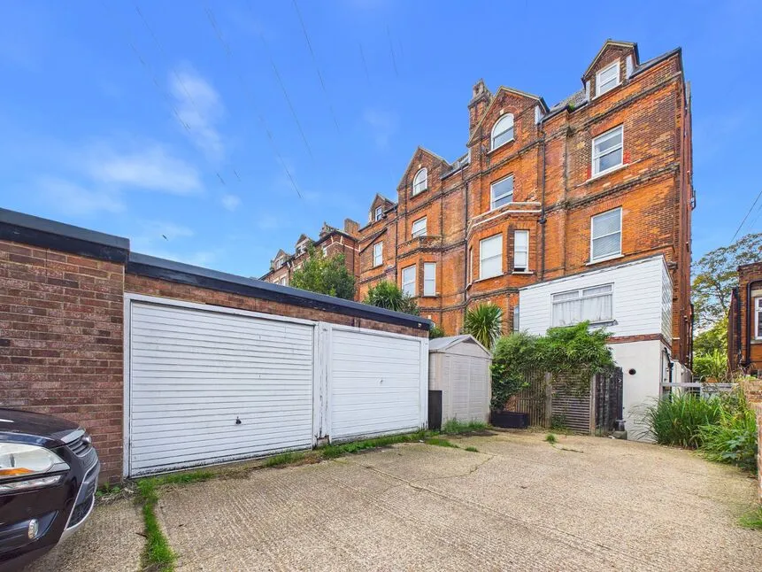 Castle Hill Avenue, Folkestone, CT20, photo 3