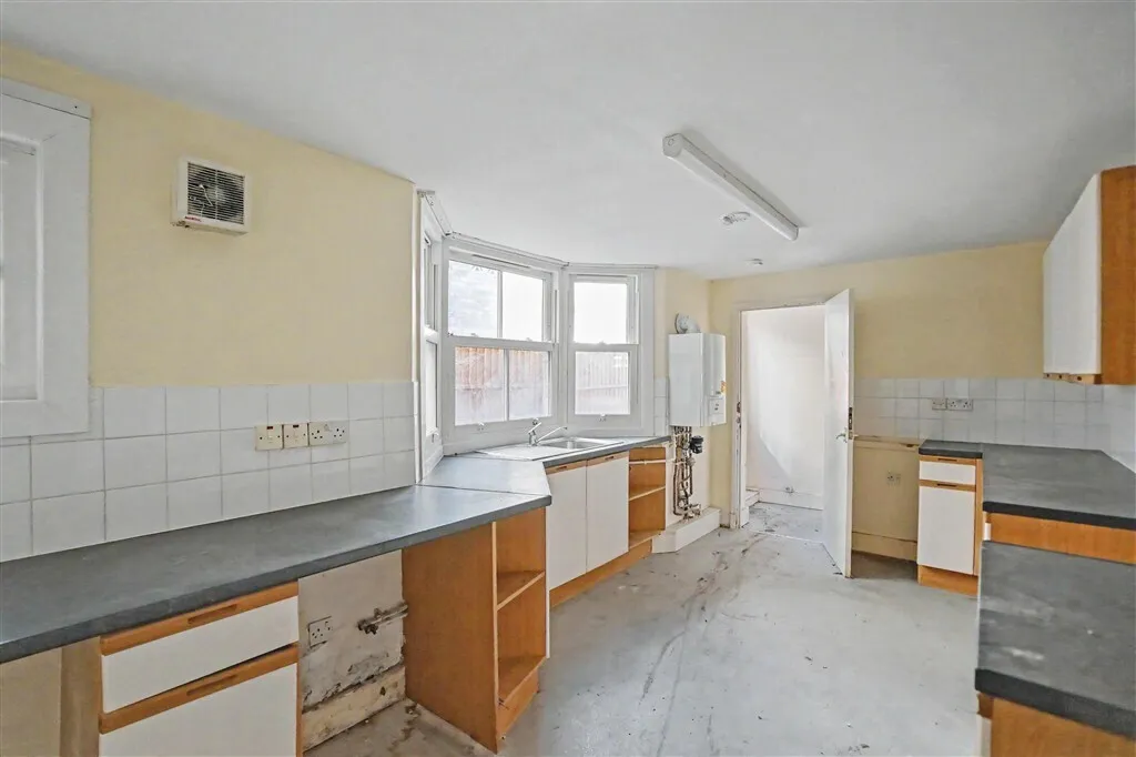 Elms Crescent, CLAPHAM, photo 7
