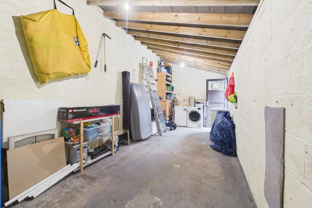 High House Barn, Woodhouse, LA7, photo 28