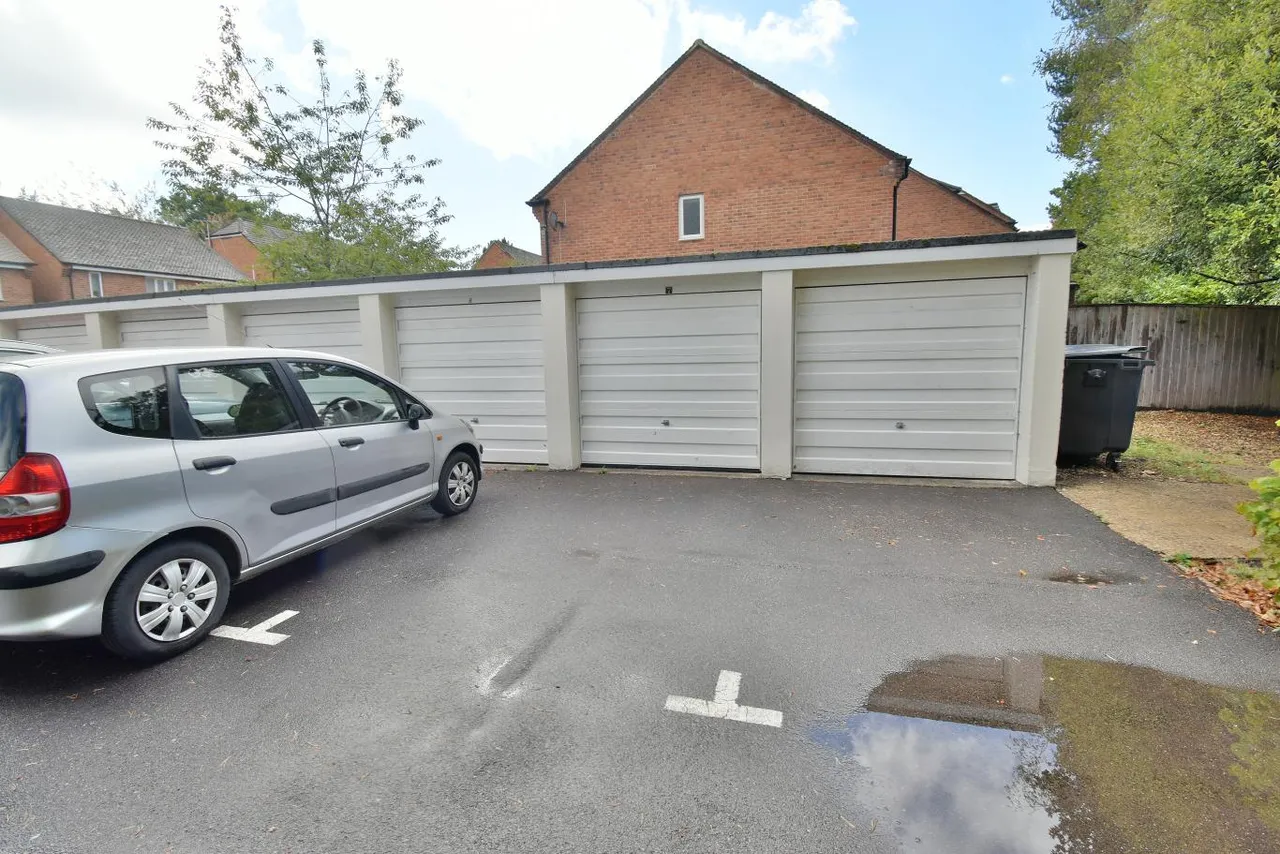 Forest Edge, BH22, photo 12