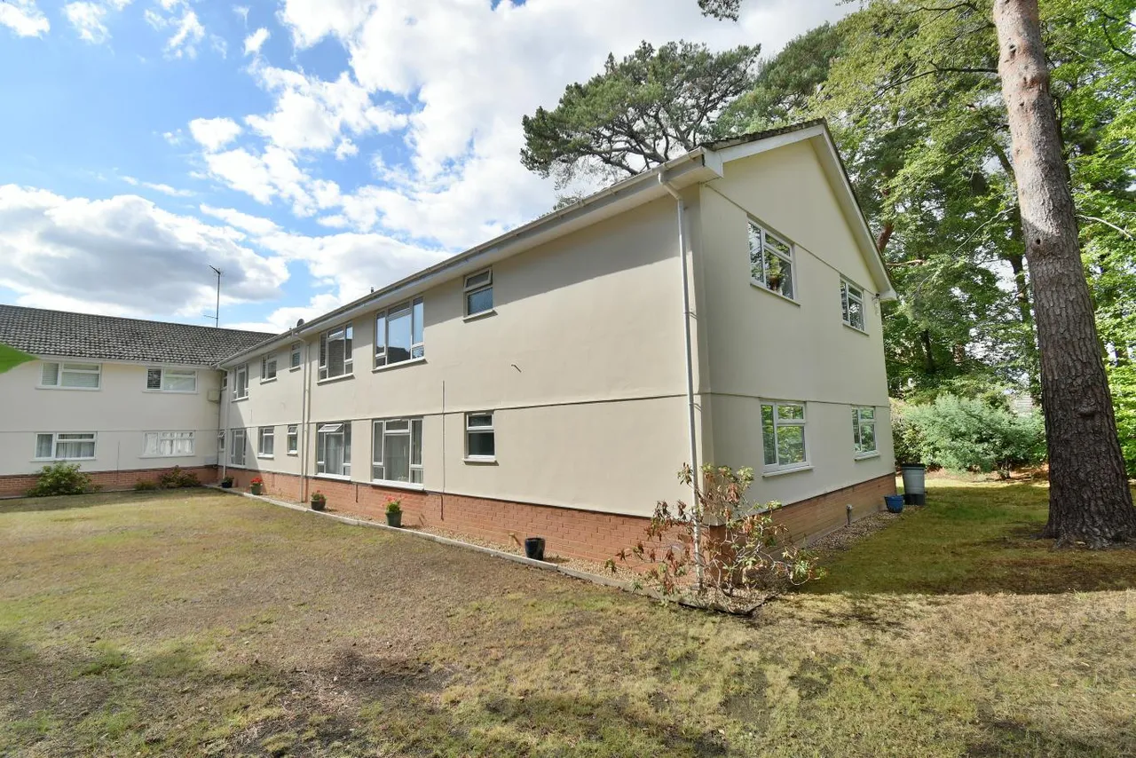 Forest Edge, BH22, photo 10