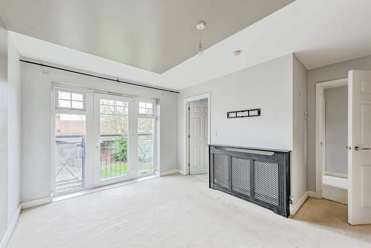Kilnwood Close, Faygate, Horsham, photo 9