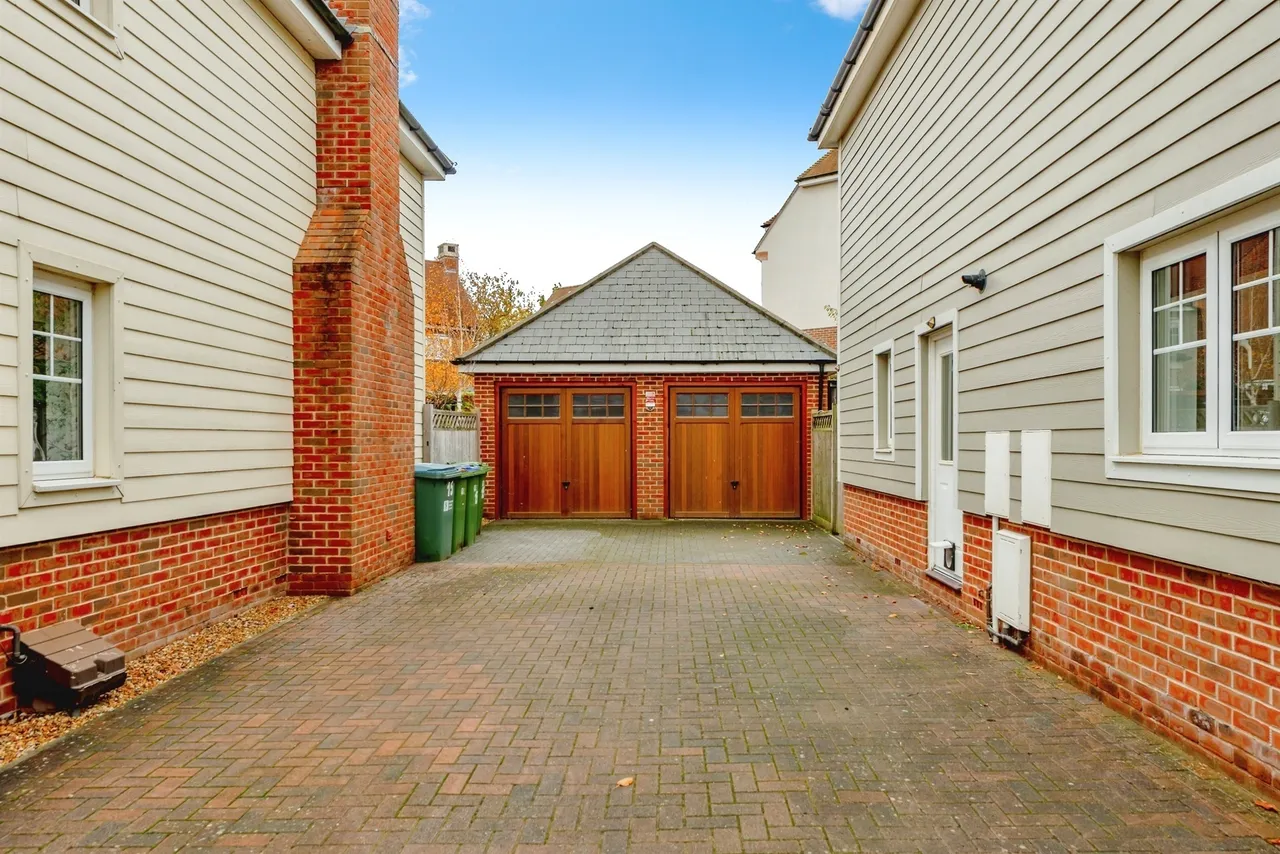 Kilnwood Close, Faygate, Horsham, photo 5