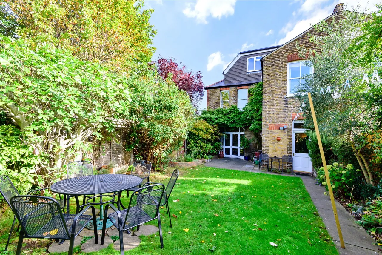 College Road, Isleworth, TW7 5DR, photo 2