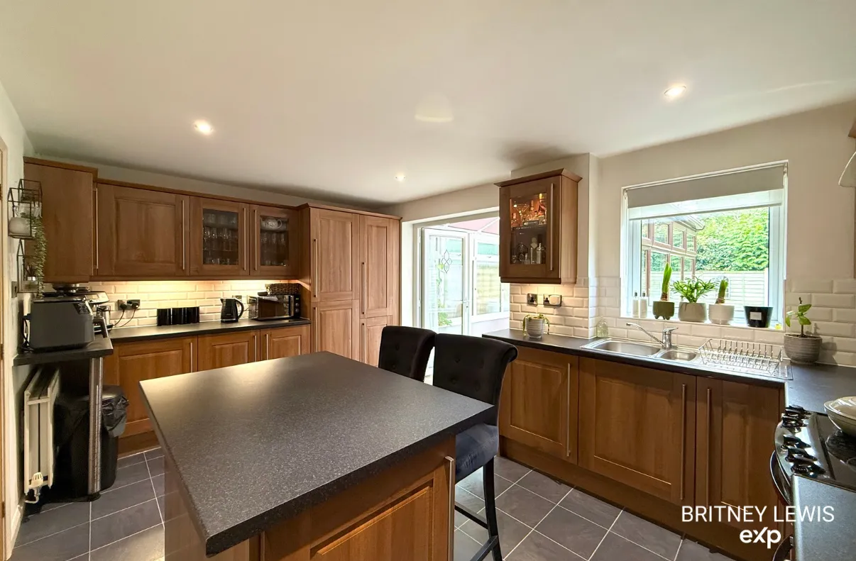 Goodwood Close, Stretton, Burton-on-Trent, photo 8