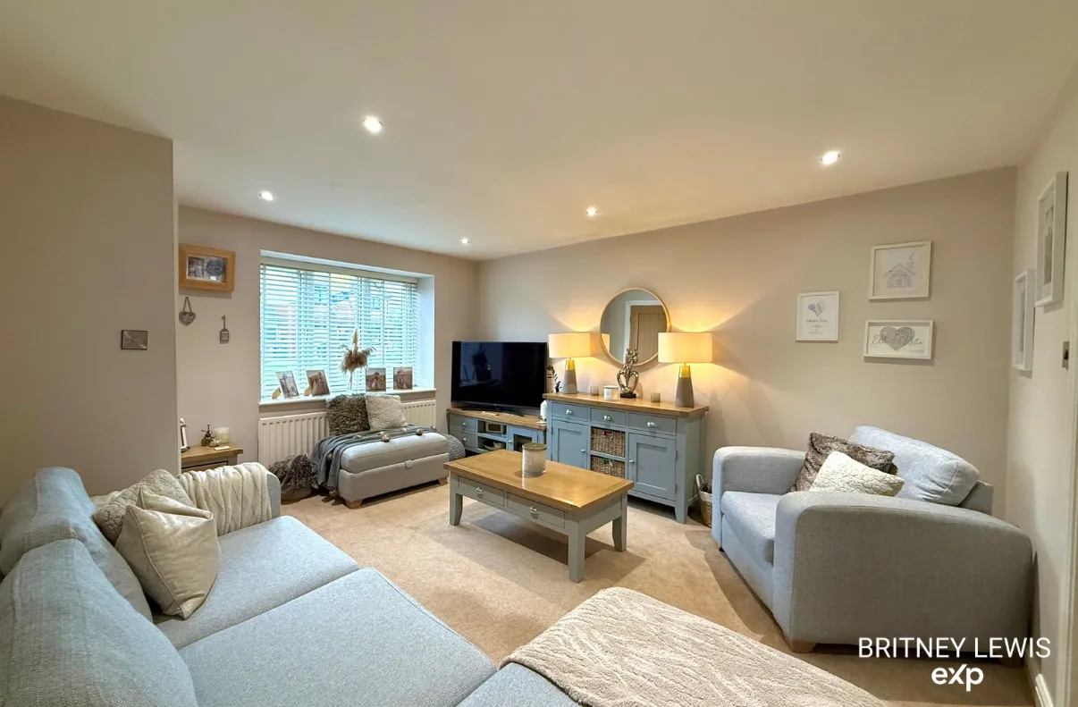 Goodwood Close, Stretton, Burton-on-Trent, photo 4