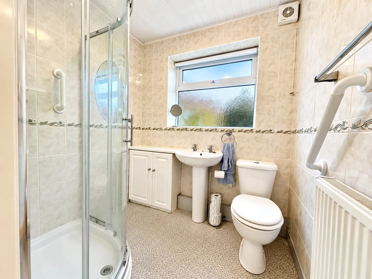Columbus Drive, Pensby, CH61, photo 10