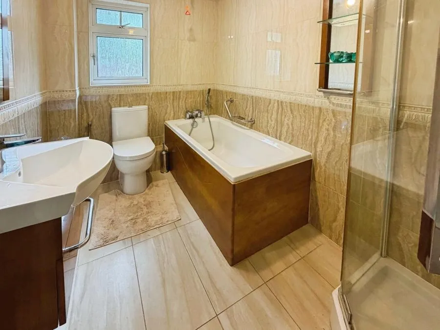 Cyncoed Avenue, Cardiff, CF23, photo 5