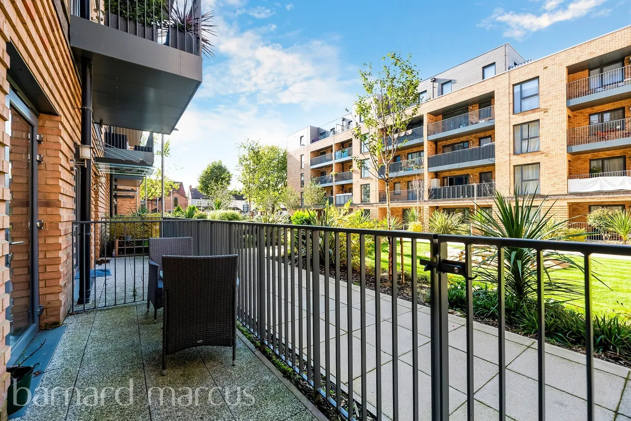 Kingston Road, New Malden, photo 3