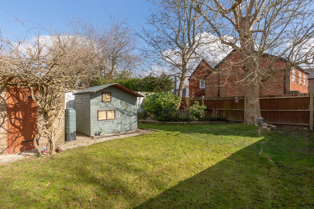 Benhams Drive, Horley, RH6, photo 9