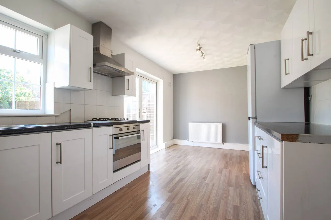 Elmstead Crescent, Welling, Kent, DA16, photo 3
