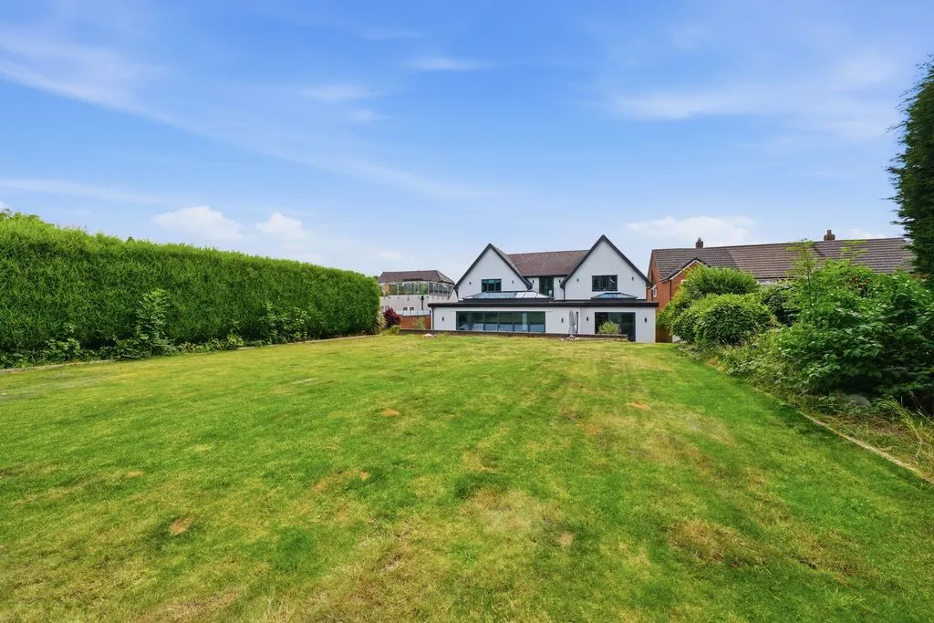 Erdington Road, Aldridge, WS9, photo 37