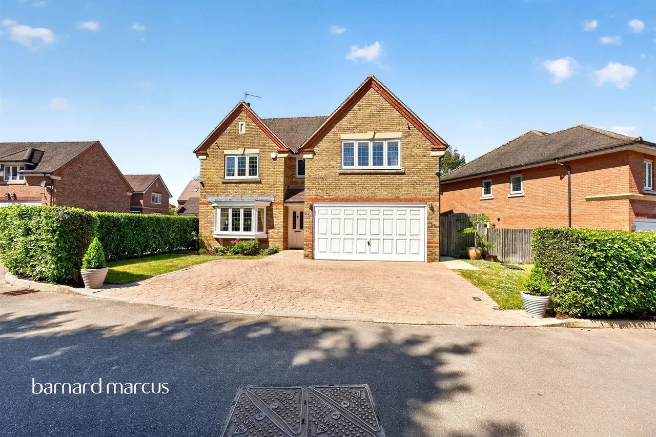 Bowen Way, Coulsdon, photo 2