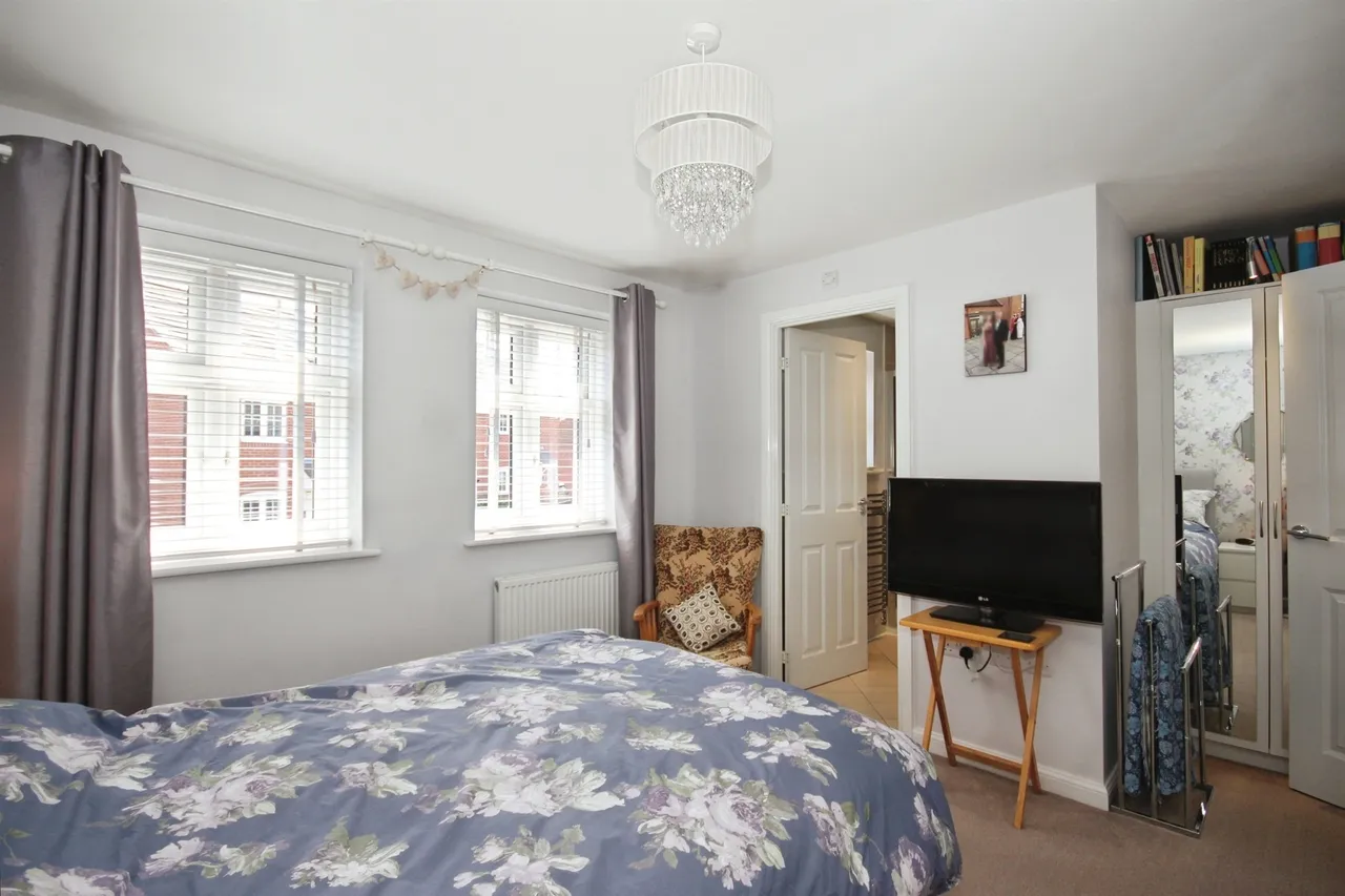 Hebe Way, Whitnash, Leamington Spa, photo 8