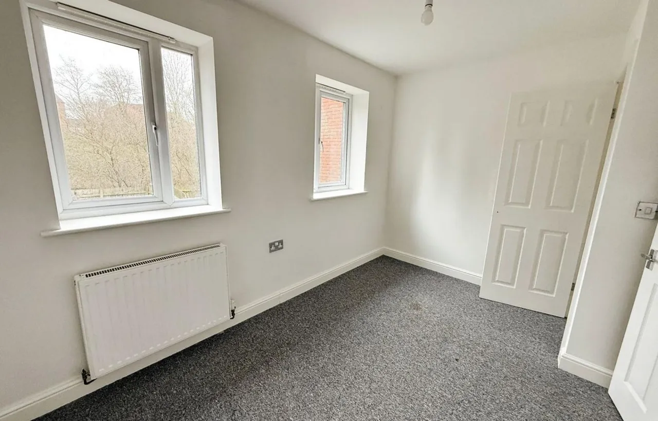Lodge Court, Donnington Wood, TF2, photo 5